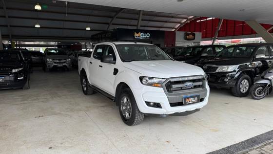 FORD RANGER 2.2 XLS 4X4 CD 16V DIESEL 4P AUTOMÁTICO FORD RANGER 2.2 XLS 4X4 CD 16V DIESEL 4P AUTOMÁTICO